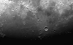 moon-23-04-2010