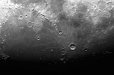 moon-23-04-2010