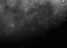 moon24-04-2010